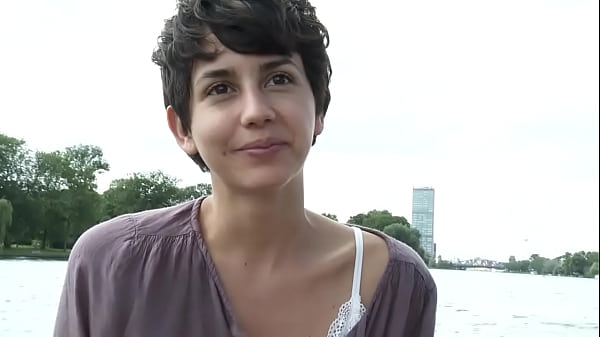 Nonton Ersties: Cute Girl Masturbates While Floating In A Boat thumbnail