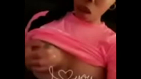 Nonton Woman Watching Porn Gets Horny thumbnail