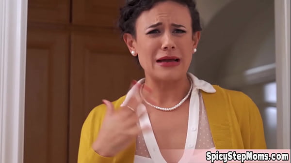 Busty Stepmother Asked My About Threesome Fuck Dreams thumbnail