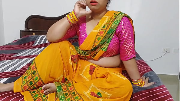 Indian xxx Bhabhi caught her husband with sexy aunty while fucking ! Hot webseries sex with clear audio 