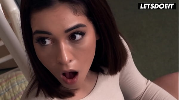 Nonton Ginebra Bellucci Fell In Love With Jesus Reyes's Big Black Cock At First Sight - Horny Hostel thumbnail