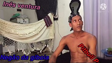 Americano Pauzudo Comendo Loira Cavala thumbnail