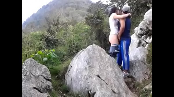 Nonton Sex On The Mountain thumbnail