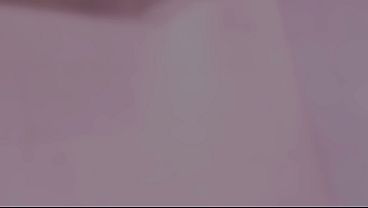 Nonton The Girl Decides To Use The Public Toilet In A Weird Way ... She Decides To Piss In The Toilet Sink - Video thumbnail