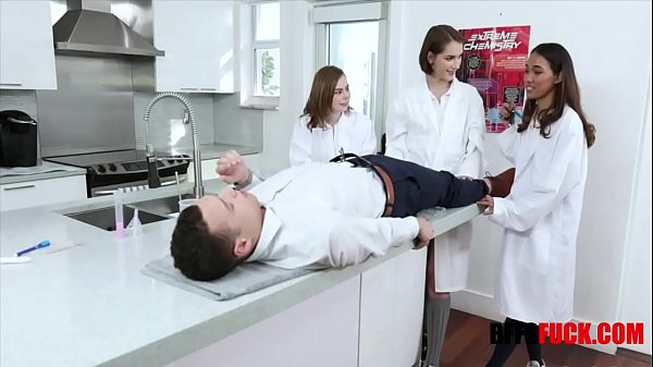 Teen Girls Fuck In Groupsex In thumbnail