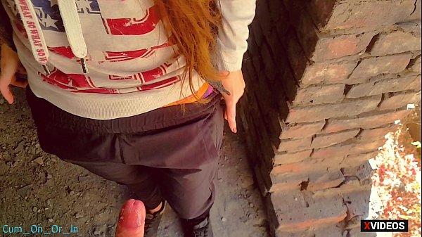 Nonton НЕЗНАКОМЕЦ ТРУХНУЛ И КОНЧИЛ В МОЮ thumbnail