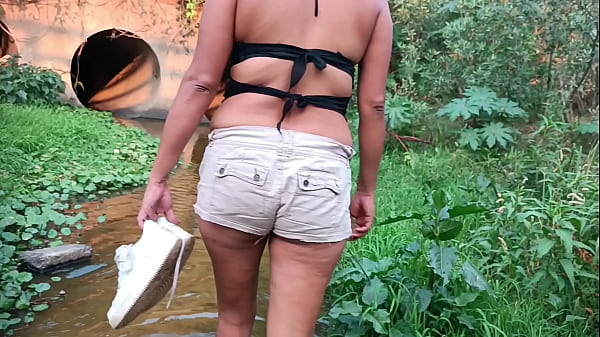 Puta Locura - Amiga despechada pillada en la calle la llevo al rí_o para reafirmarle las tripas