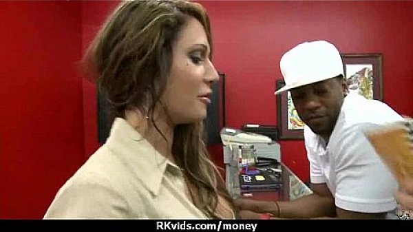 Hot Sexy Amateur Babe Needs A Lift And Takes Cash 7 thumbnail