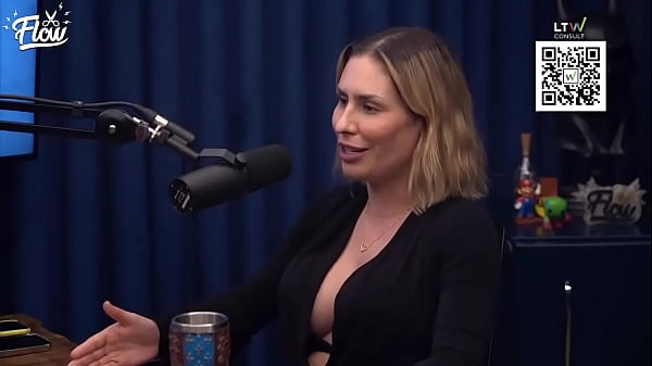EMME WHITE - REVELA SEGREDO PARA OS HOMENS MANDAREM BEM