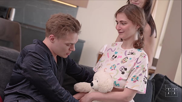 Nonton Unexpected Gift. My Stepfather Gave Me The Best Gift Ever! 4k Hd Tim Team thumbnail