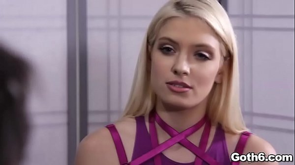 Nonton Babysitter Giselle Promise Not To Wear Clothes Inside Joannas Home Again thumbnail