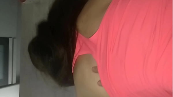 Fille Chaude Ce Fait D&eacute;monter Le Cul Et Le Gars Jouis En Elle thumbnail