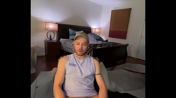 Play MP4 - AustinT440 jerking his small dick