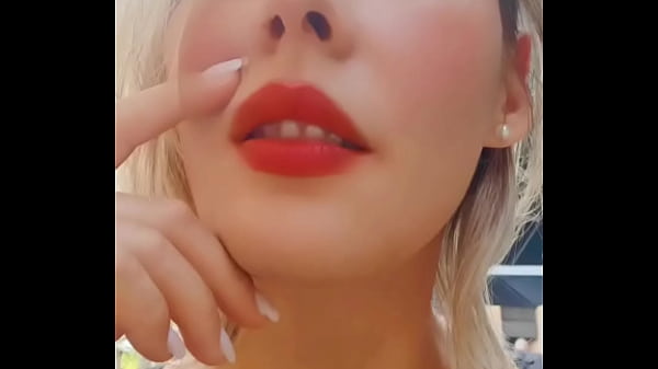 Nonton English Below Aujourd'hui Est Un Grand Jour Pour Moi ! Apr&egrave;s Trois Ans De Traitement, J'ai Retir&eacute; Mon Appareil ... thumbnail