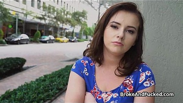 Karlie the sexy brunette takes cash for blowing 