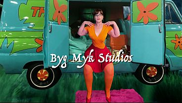 Mature Scooby Doo&rsquo;s Velma Dinkley, undercover investigator, Fucking Dildos 