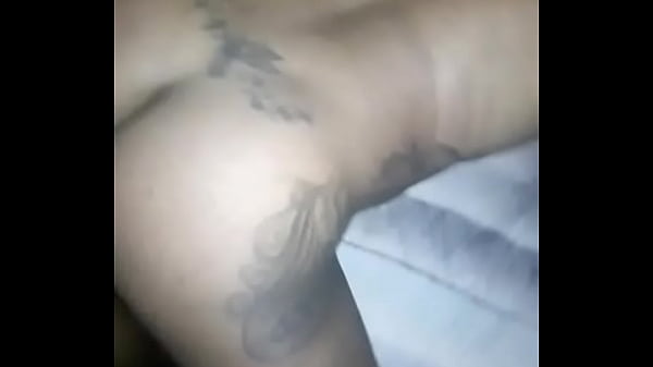 Metendo a pika no cuzinho