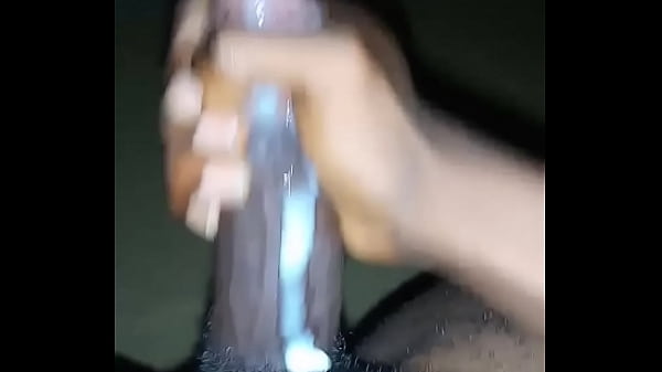 Rubbing dick till cum