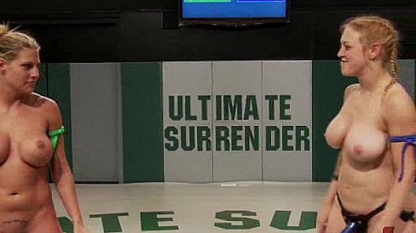 Nonton Lesbos Fighting To Peg Each Other thumbnail