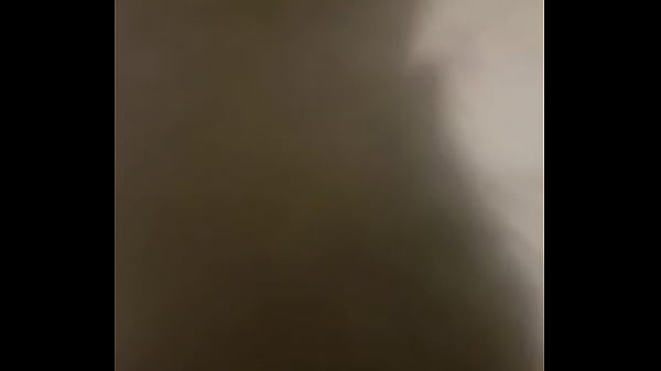 Comendo Barbudinho Espanhol Tatuado thumbnail