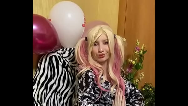 Play MP4 - ️Sexy teen Elza Kom&period;