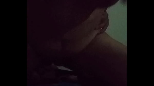 Novinha dos peitos lindos sendo fudida devagarinho