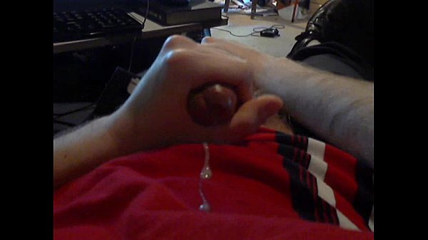 Wearing my girlfriend'_s shirt, fapping to her picture