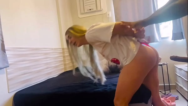 Macho Dotado Fudendo Forte O Cuzinho Da Safada thumbnail