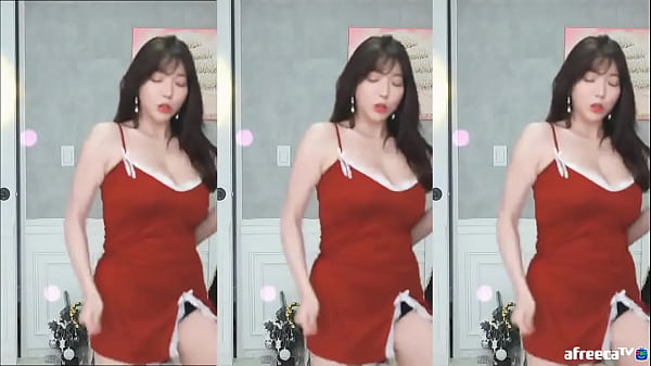 Big tits korean streamer