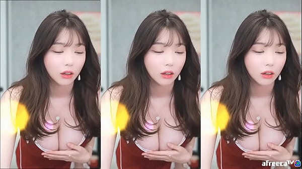 Jeehyeoun sexy dance in reddress