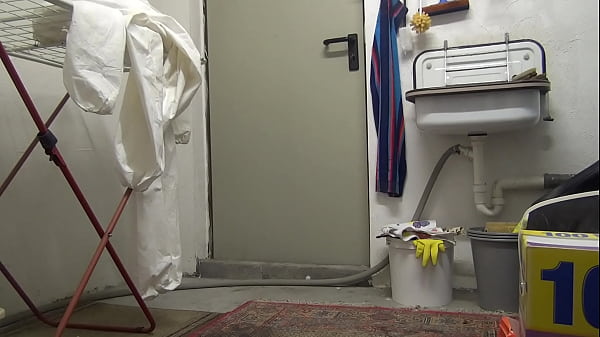 Nonton Bella The Rainwhore thumbnail