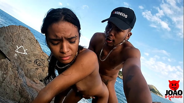 O Pessoal Gostar De Fica De Voyeur Enquanto Os Jovens Transar Na Praia thumbnail