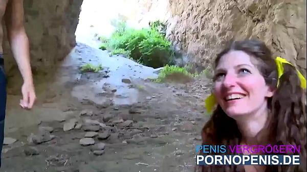 Nonton Hei&szlig;e Freche Und Lustige Hottie Schlampe Bekommt Einen Warmen Dampfigen Fick Im Freien thumbnail