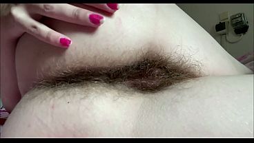 Nonton Hairy Anal Closeup thumbnail