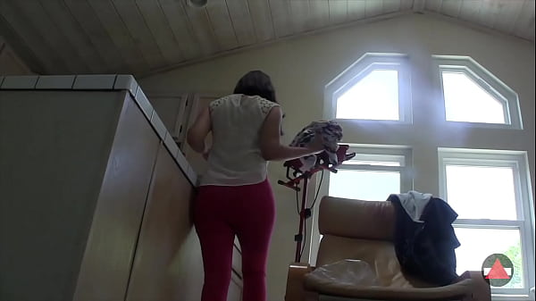 She Likes Different Clothes thumbnail