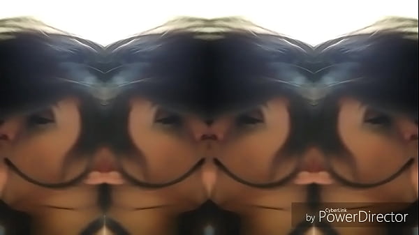 mirrored latina sucking good dick