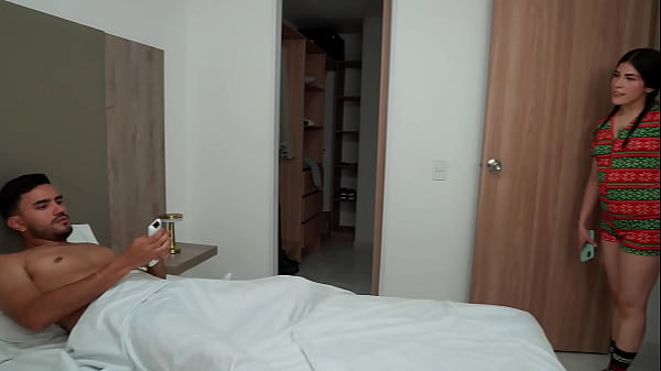 Nonton My Stepbrother Fucks Me With His Huge Dick Under The Sheets - Natismiam thumbnail