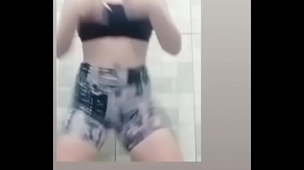 Larissa puta de Ribeirao preto dan&ccedil_ando funk 3 ( insta @larissamooriim )