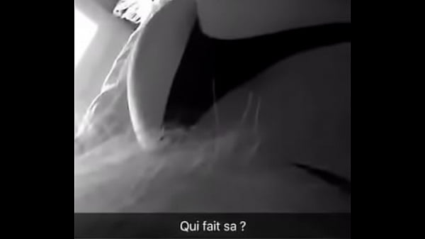 Nonton Blonde Sur Snap thumbnail