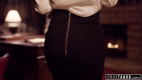 Nonton Boss Spanks And Fucks His Hot Assistant In Stockings thumbnail