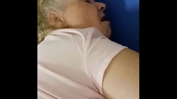 Sexy Granny Momma Vee Has Sex With Her Step Cousin! thumbnail
