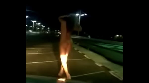 Exibidinha, peladinha, safadinha na rua... 