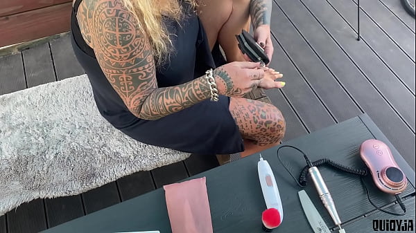 Nonton Foot Care Routine thumbnail