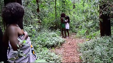 Nonton Curvy Black Best Friends Grinding Big Clits Get Soaked In Homemade Lesbian Hookup thumbnail