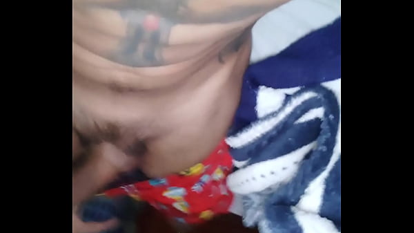 Le muestro mi verga a mi Cuñada y se la quiere comer toda