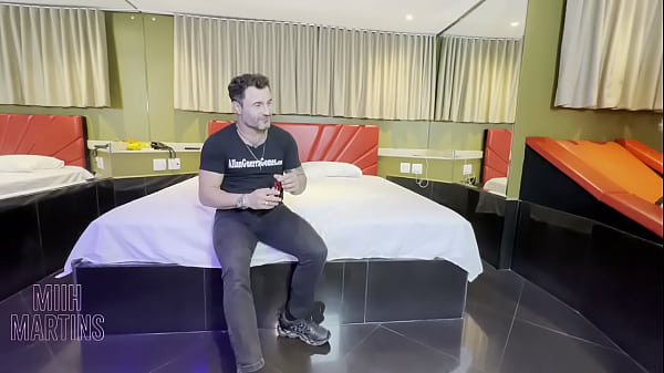 Nonton Sortudo Ganha 3 Mulheres Gostosas S&oacute; Pra Ele thumbnail