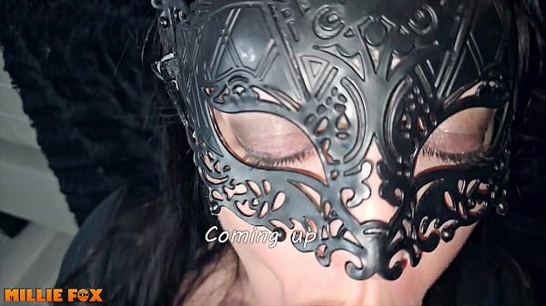 Nonton Hot Milf Swallowed A Fan's Load Of Cum And It Was Huge - Millie Fox thumbnail