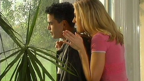 Metro - Rags 2 Riches - Scene 2 - Extract 1 thumbnail