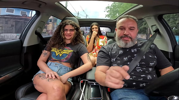 Play MP4 - Mc Janna faz o desafio se bater Um Milh&atilde;o ela volta e tira tudo