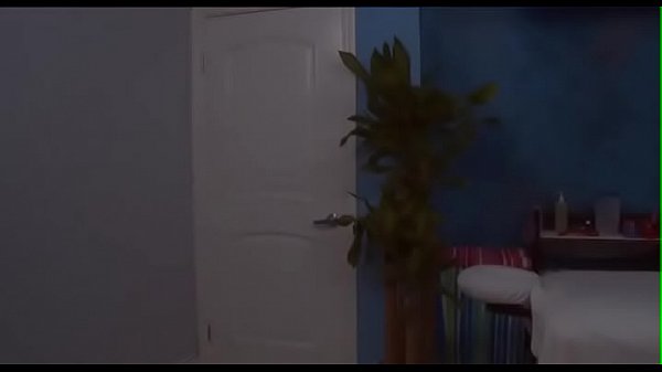 Nonton Frisky Beauty Gets Facial Cum Load thumbnail